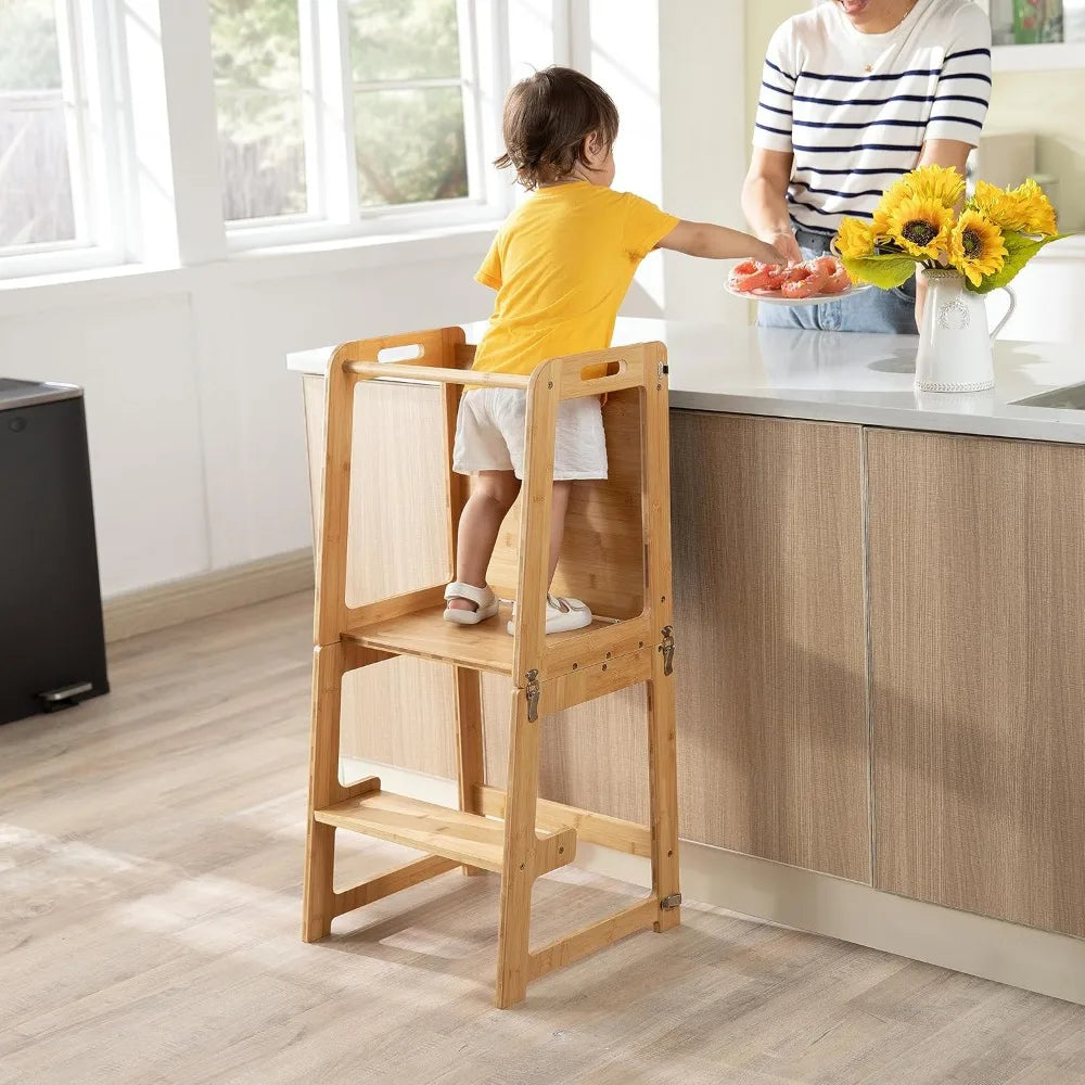 4-in-1 staande toren voor peuters en kinderen van 1-6 jaar, bamboe keuken leerhulp kruk met krijtbord, bureau tafel