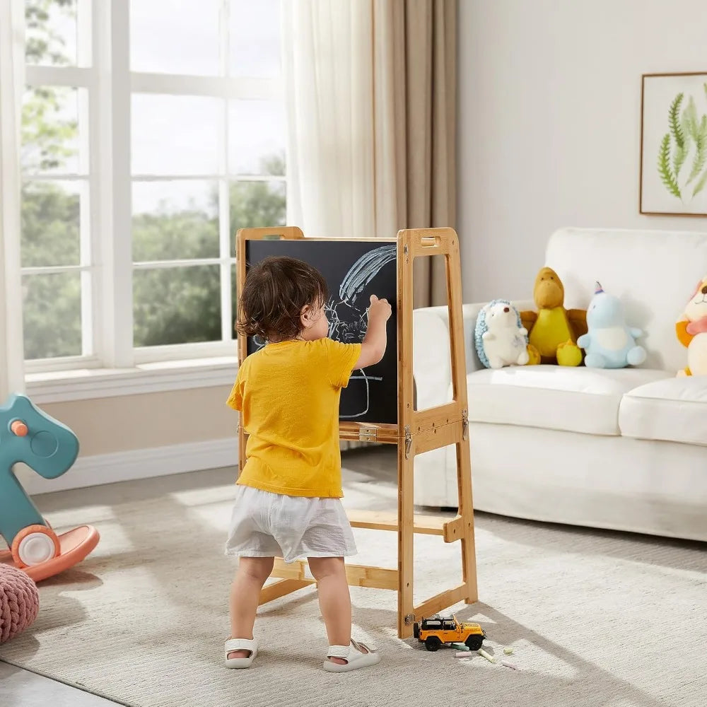 4-in-1 staande toren voor peuters en kinderen van 1-6 jaar, bamboe keuken leerhulp kruk met krijtbord, bureau tafel